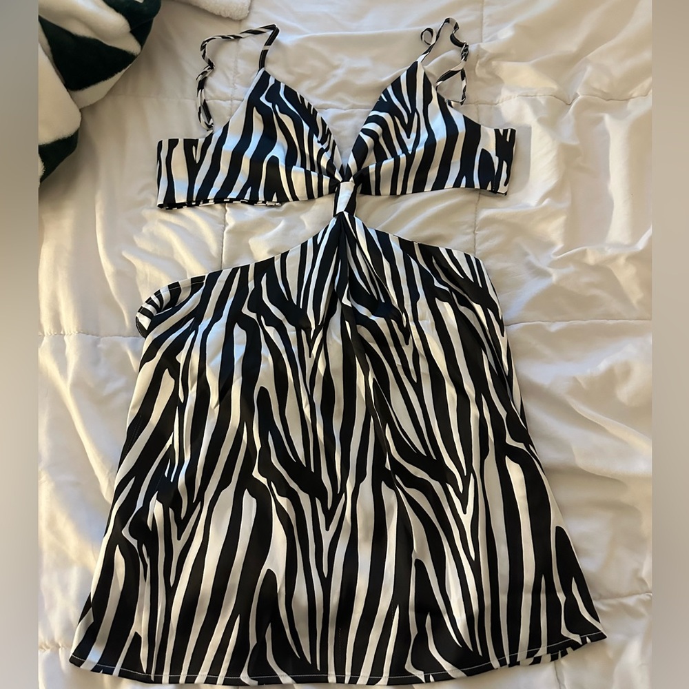 White fox dress